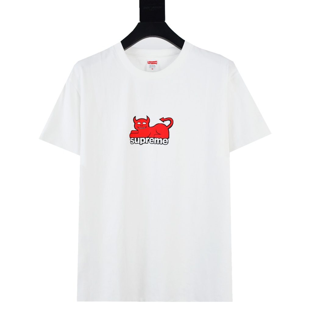 物価高でも選びやすいTシャツ：ブランドアイテムを自然に取り入れる
