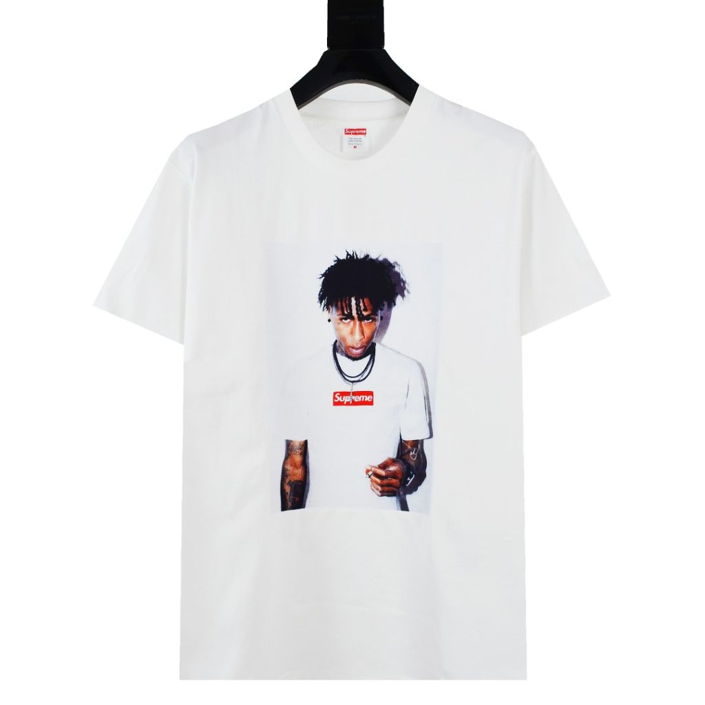 服装選びで迷ったら：Tシャツの価格と使い道