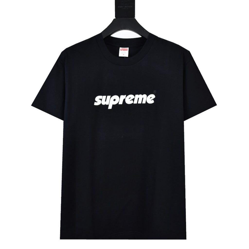 街歩き目線で見るブランドアイテムのTシャツの印象