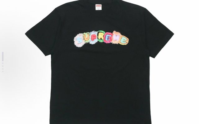 ユニセックス向けTシャツの選び方：ブラックとサイズ感
