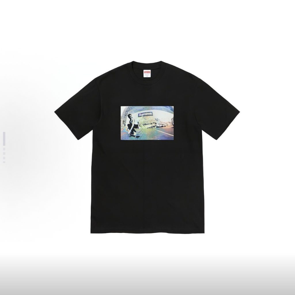 SUPREME スュプリーム ディランTシャツ フロントグラフィック ブラック ホワイト|季節の変わり目で使いやすいファッションアイテムを…