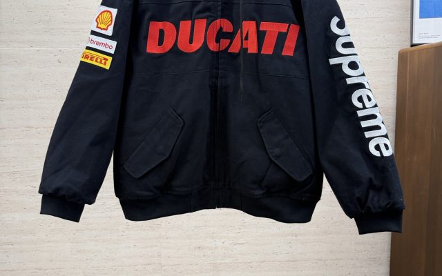 服装選びで迷ったら：ジャケットの価格と使い道