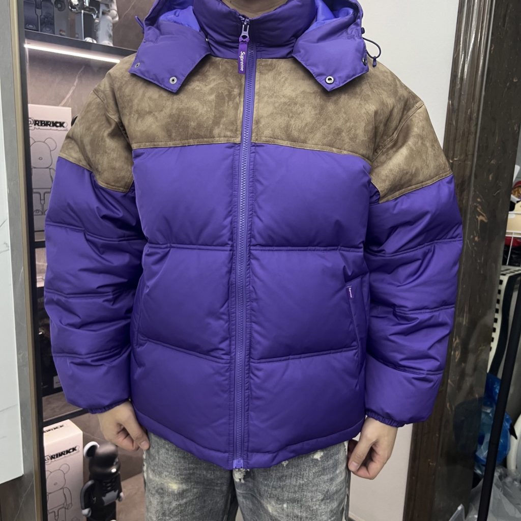 通勤で使いやすいブランドアイテムのジャケットを写真で確認