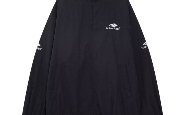 食事会目線で見るブランドアイテムのジャケットの印象