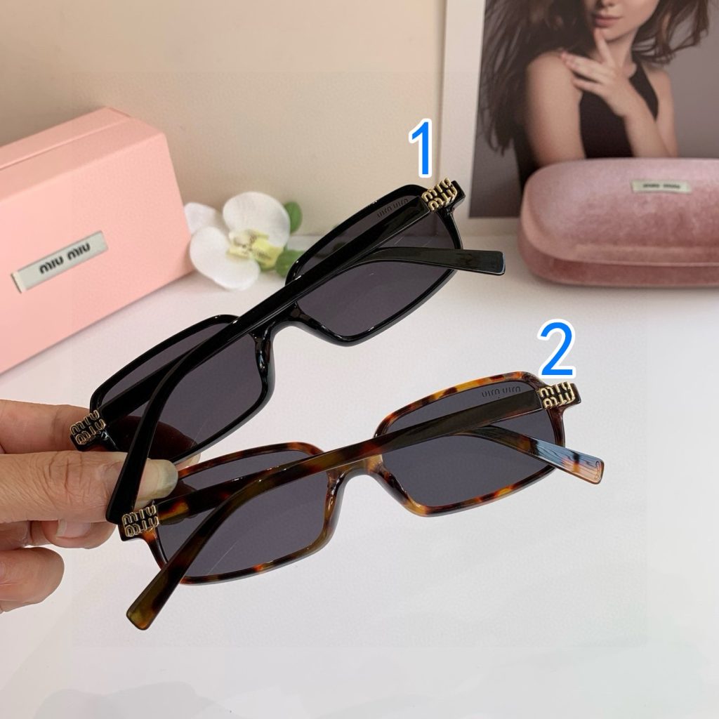 MIU ミウミウ サングラス レディース 小顔効果 フレーム 5520 ブラック ブラウン…|休日に使いやすいファッションアイテムを写真で…