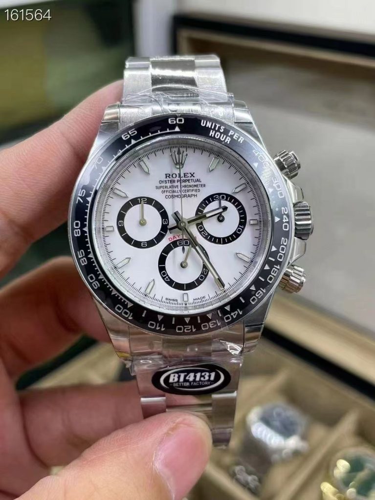 Rolexの腕時計を予算内で探す前に見るブラックのポイント
