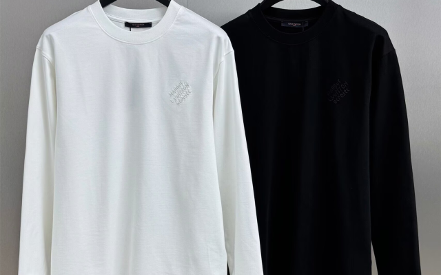 物価高でも選びやすいTシャツ：LOUIS VUITTONを自然に取り入れる