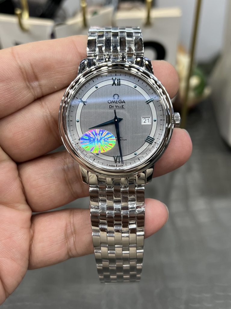 OMEGA オメガ 腕時計 デビル オートマチック 39.5mm シルバー｜仕事で使いやすい腕時計を写真で確認