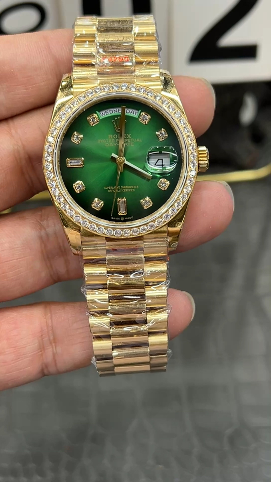 Rolexの腕時計を予算内で探す前に見る写真のポイント