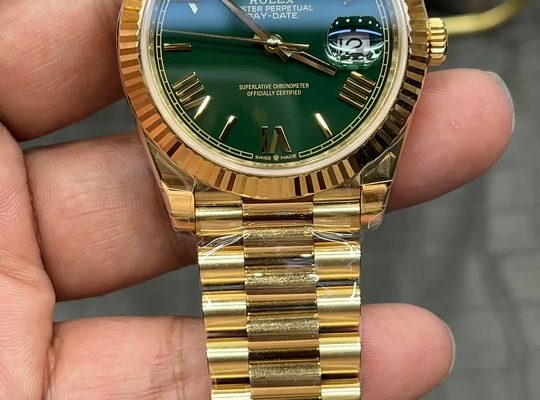 通勤目線で見るRolexの腕時計の印象