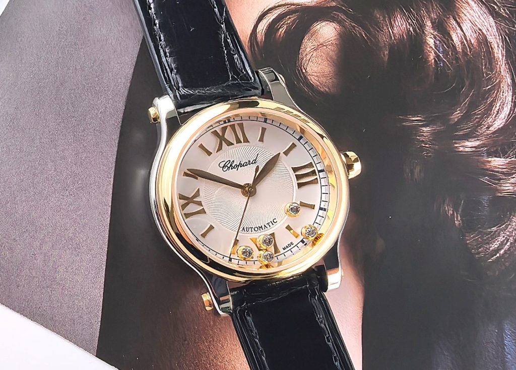 CHOPARD ショパール 腕時計 レディース 自動巻き 革ベルト シルバー ブラック|仕事で使いやすい腕時計を写真で確認