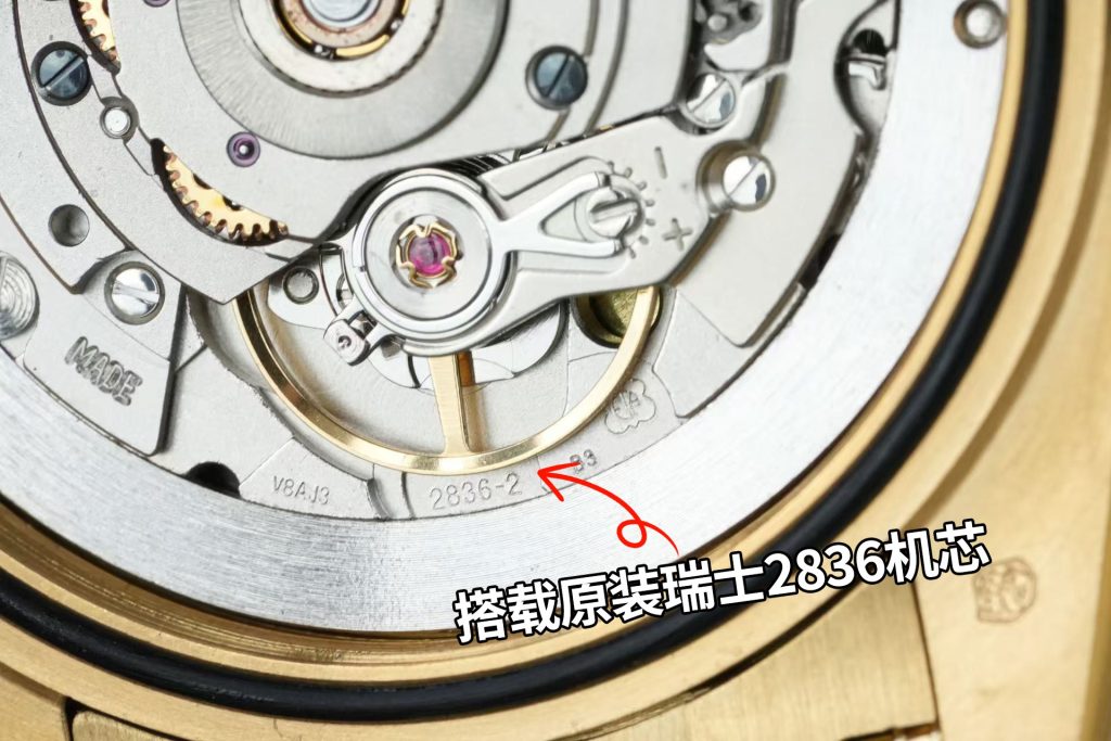 ROLEX デイトジャスト 腕時計 メンズ 36mm シルバー ブラック 通勤と休日の手元
