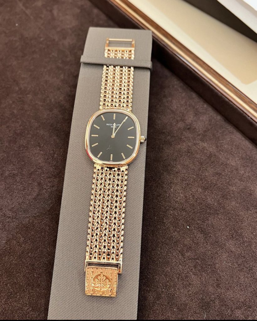 PATEK PHILIPPE パテックフィリップ 腕時計 メンズ ブラック｜通勤の日に使いやすさを写真で整理