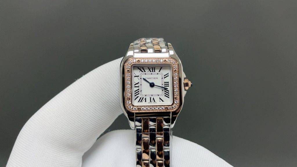 Cartier カルティエ パンテール 腕時計 レディース ダイヤモンド タンク型 27mm…｜仕事で使いやすい腕時計を写真で確認