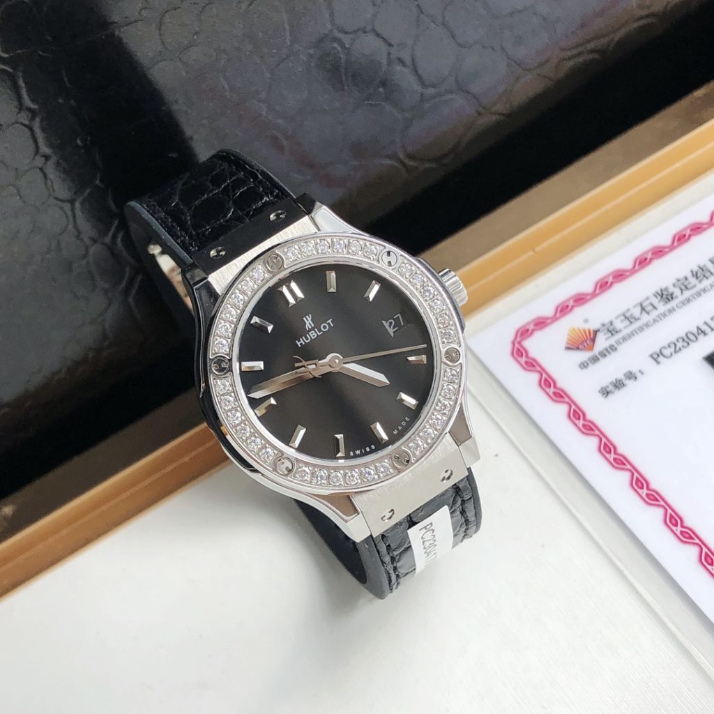 HUBLOT ハブロット 腕時計 メンズ ダイヤモンド クラシック｜仕事で失敗しにくい選び方