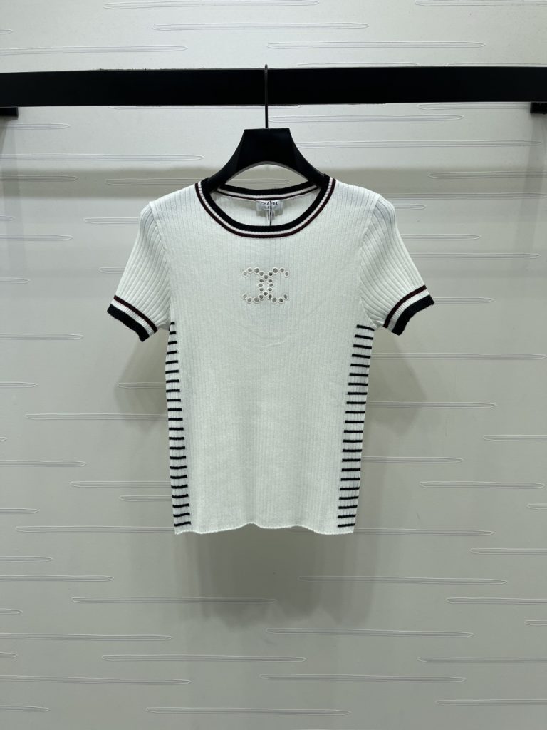 街歩き用に検討したい服装：写真と商品リンク付き
