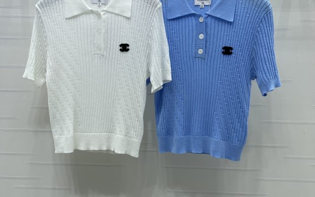 ロゴが映えるTシャツは日常で使いやすいか