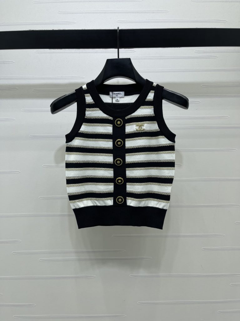 ブラック系その他を服に合わせるなら見るべき3点