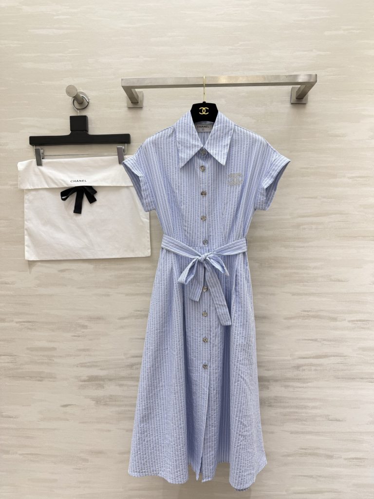 休日用に検討したい服装：写真と商品リンク付き