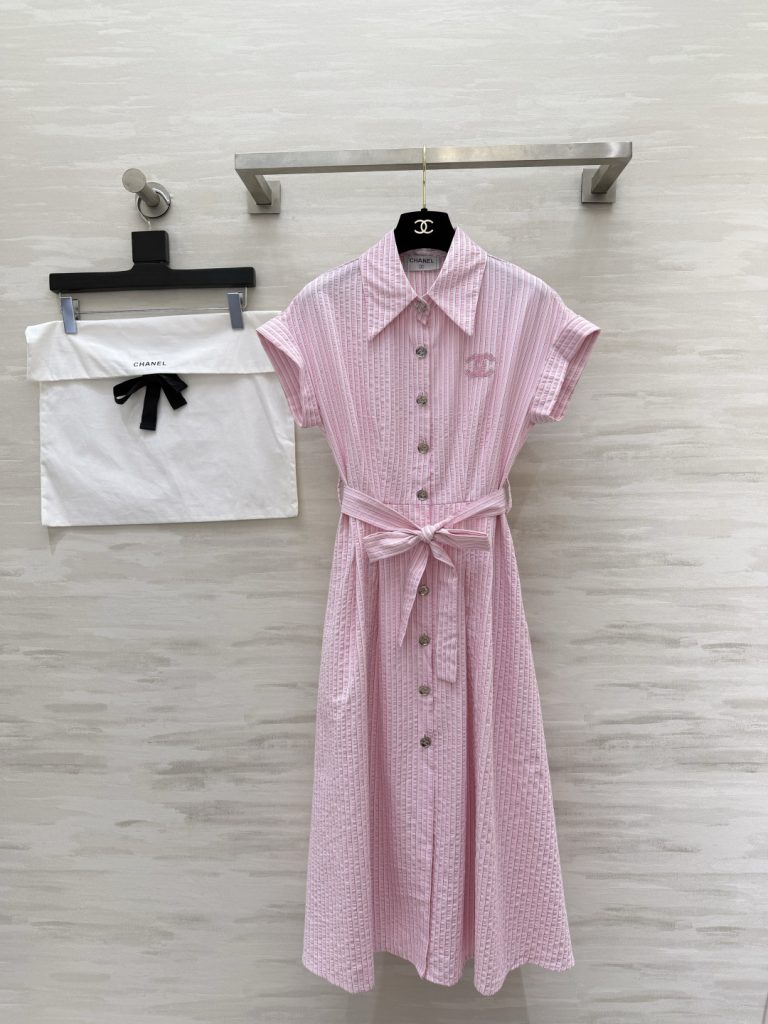 物価高でも選びやすい服装：ブランドアイテムを自然に取り入れる