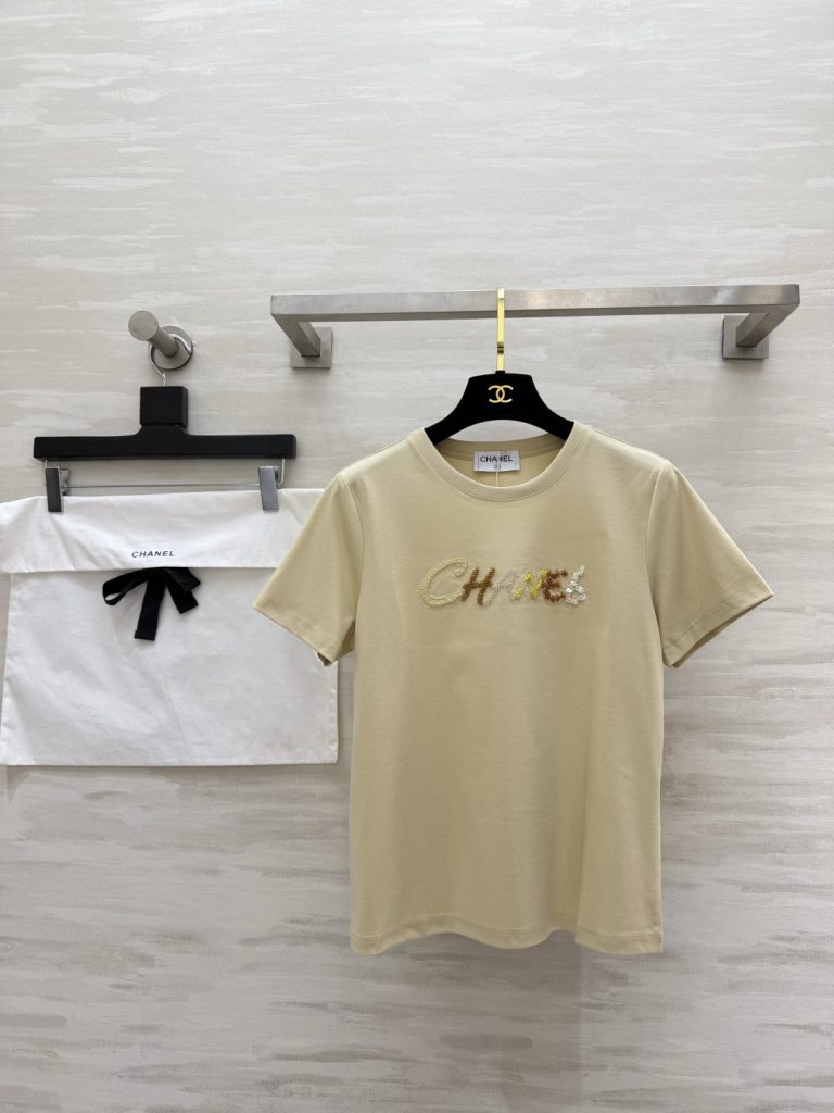 服装選びで迷ったら：Tシャツの価格と使い道