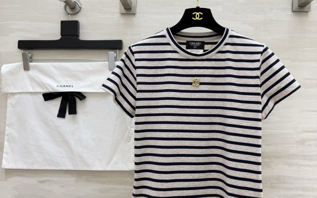 街歩き用に検討したい服装：写真と商品リンク付き