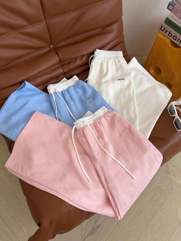MIU ミウミウ パンツ レディース 夏 リネン ロング丈 デザイン レギュラー シルエット…|仕事帰りに使いやすいファッションアイテムを…