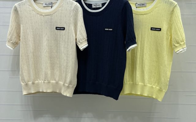 街歩き用に検討したい服装：写真と商品リンク付き