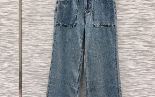 写真系その他を服に合わせるなら見るべき3点