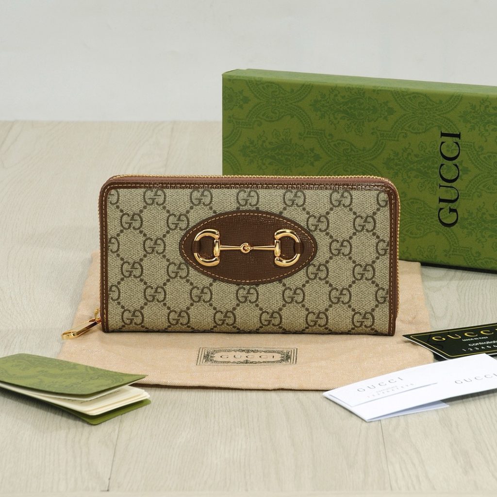 GUCCI グッチ ロングジップウォレット ブラウン 黒 21x11cm 財布・小物｜旅行の日に選ぶ前の確認ポイント