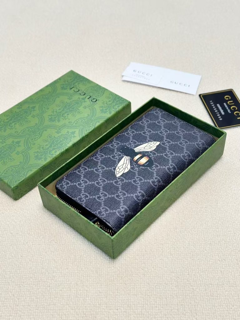GUCCI グッチ ロングジップウォレット ブラック カフェ メンズ用 長財布｜通勤に使いやすい財布・小物を写真で確認