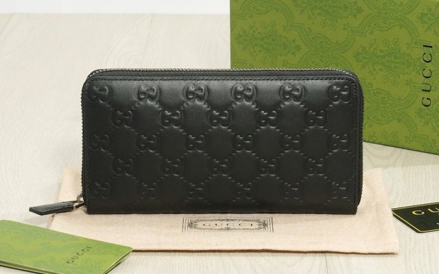通勤目線で見るGucciの財布の印象