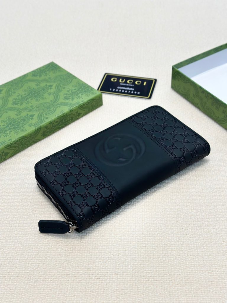 GUCCI グッチ コインケース ロングジップ 本革 黒｜ギフトに使いやすい財布・小物を写真で確認