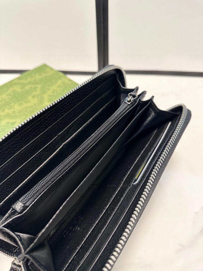 Gucci グッチ スタッズ ロングジップウォレット 黒色 本革仕様 メンズ ウォレット - 画像 8