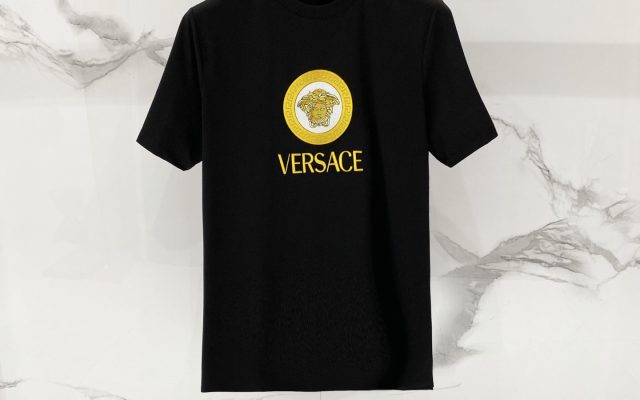 黒系Tシャツを服に合わせるなら見るべき3点