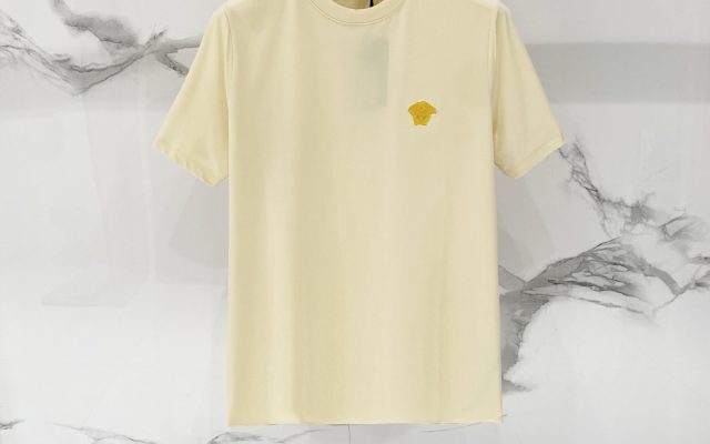 服装選びで迷ったら：Tシャツの価格と使い道