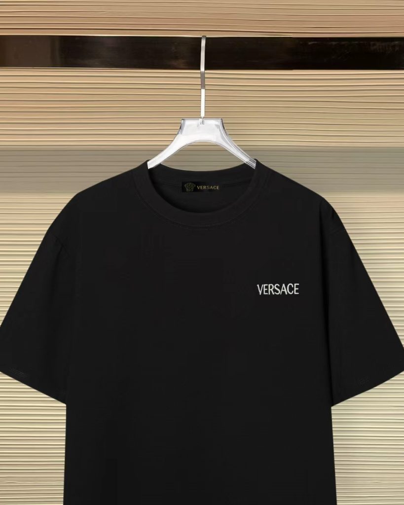 VERSACE ヴェルサーチ 綿100% 半袖Tシャツ ロゴ刺繍 黒 - 画像 3