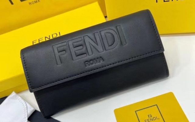 通勤用に検討したい財布・小物：写真と商品リンク付き