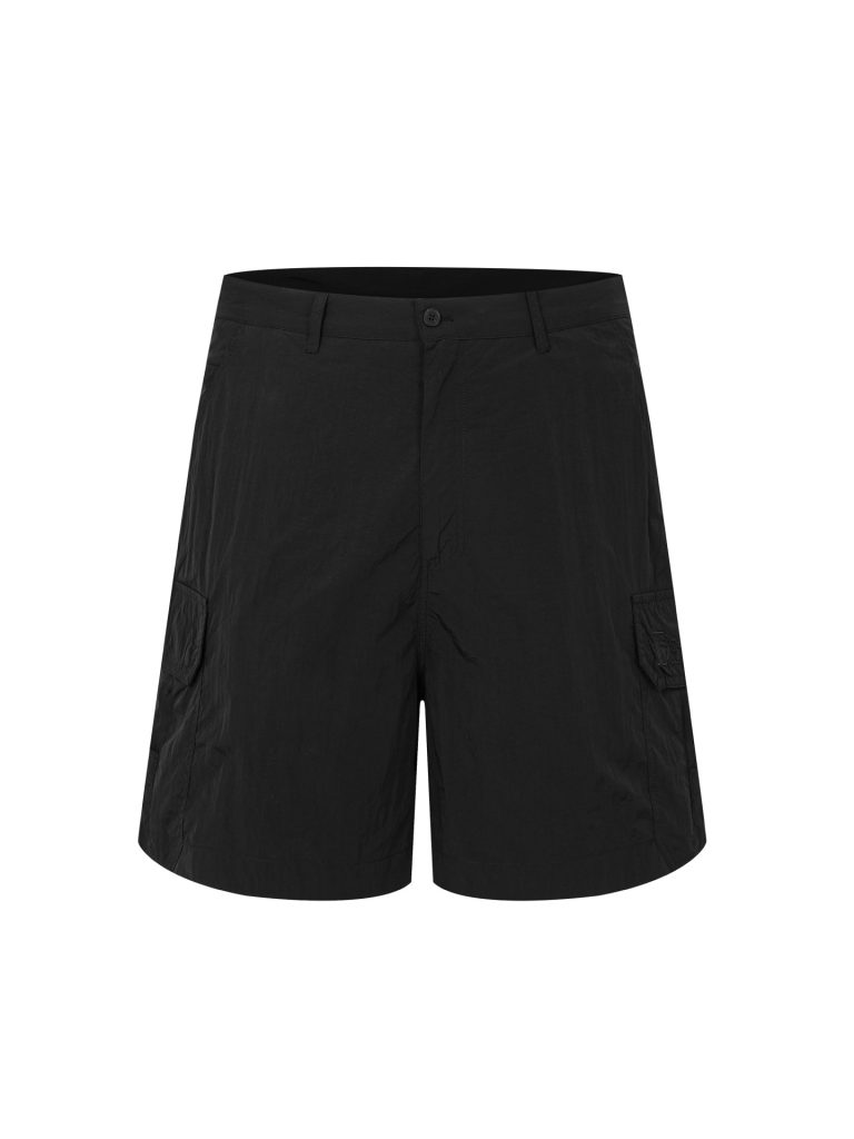 メンズ向けその他の選び方:黒とサイズ感