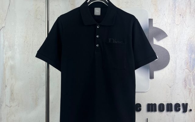 物価高でも選びやすいシャツ：Diorを自然に取り入れる