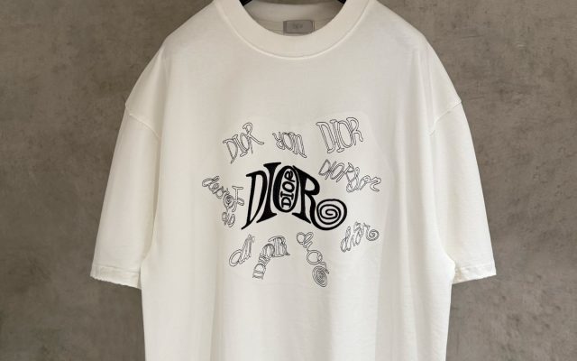 街歩き目線で見るDiorのTシャツの印象