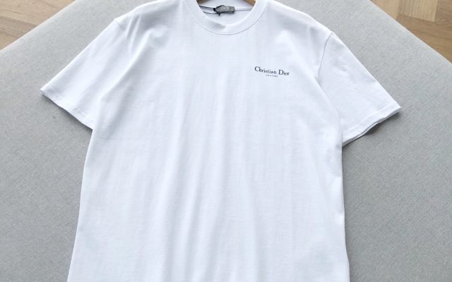 DiorのTシャツは価格・収納・合わせ方でどう見るか