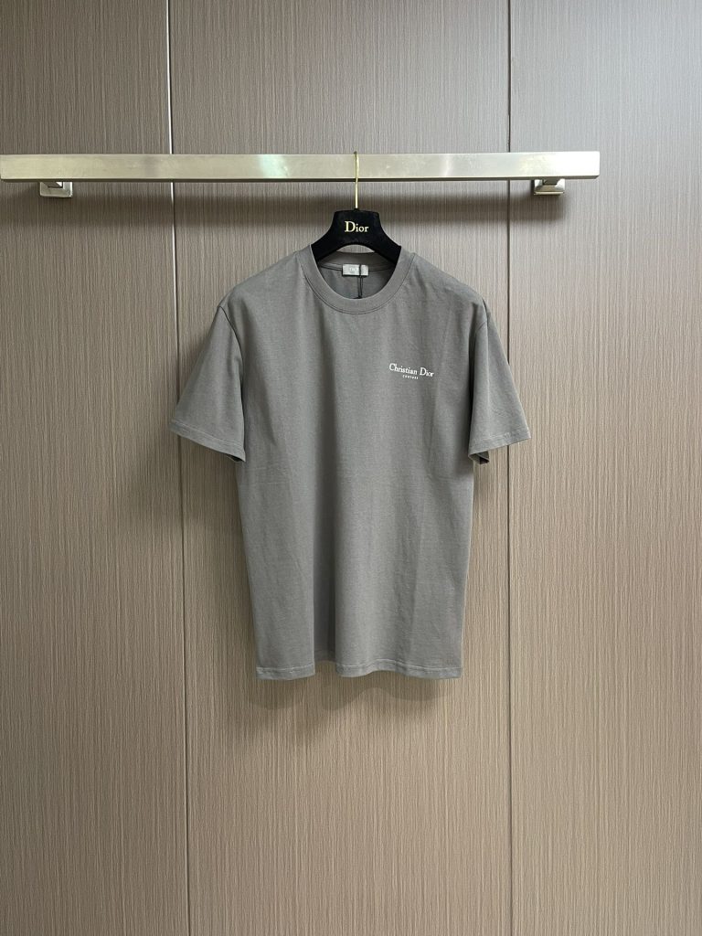 街歩き用に検討したい服装:写真と商品リンク付き