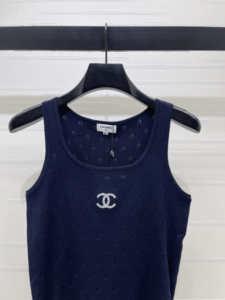 CHANEL ニット タンクトップ コピー 通気性抜群の縦編み ロゴ刺繍 半袖 レディース ブルーブラック 3色展開 - 画像 2