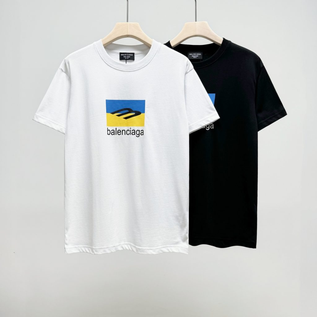 写真系半袖シャツを服に合わせるなら見るべき3点