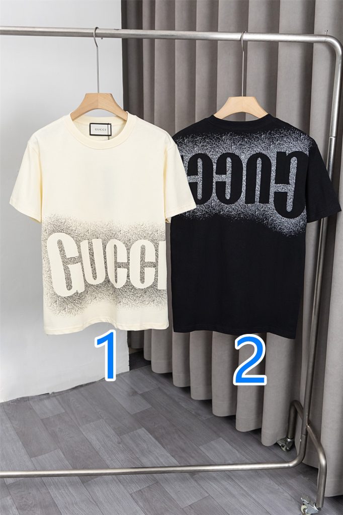 服装選びで迷ったら:Tシャツの価格と使い道