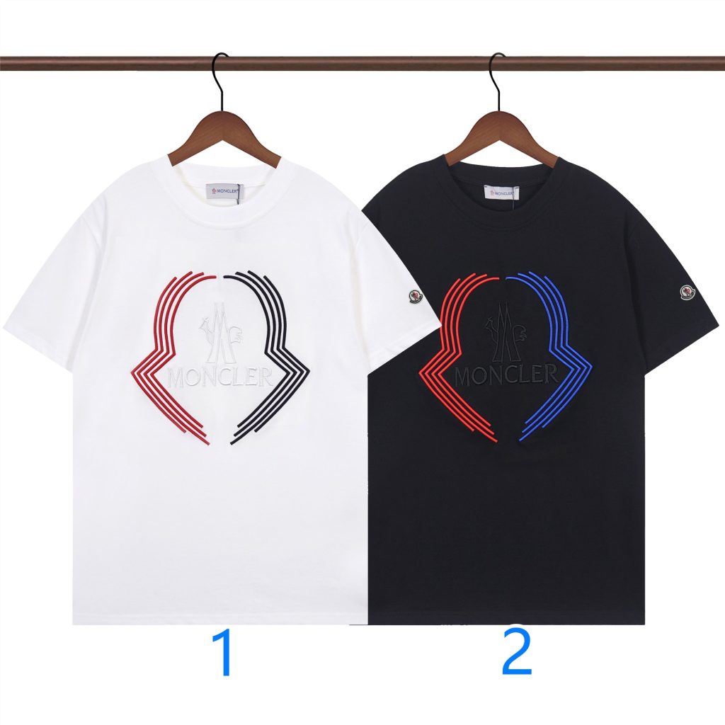 モンクレール MONCLER クルーネックシャツ 半袖シャツ プリントシャツ ブラック ホワ…|旅行に使いやすいファッションアイテムを写真…