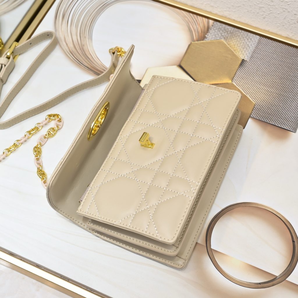 ディオール　Dior　MISS CARO ミニバッグ　チェーン ショルダーバッグ　マイクロバッグ　レディース　3色 - 画像 8