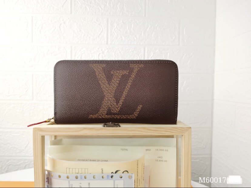 LOUIS VUITTONの財布は価格・収納・合わせ方でどう見るか