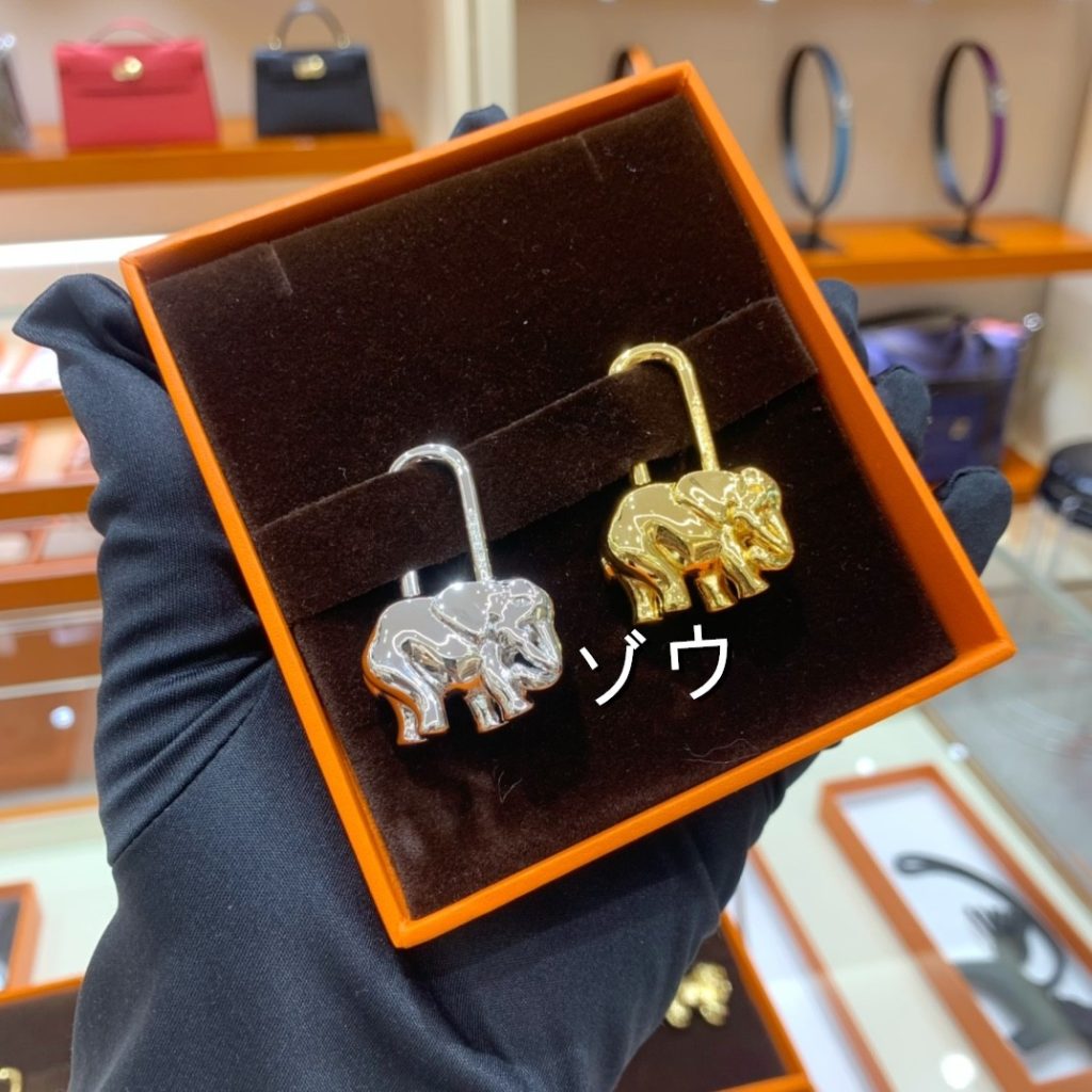 希少　エルメス年間テーマ　Hermesモチーフカデナ　バッグチャーム　メタル　シルバー/ゴールド　お飾りの南京錠　7種 - 画像 2